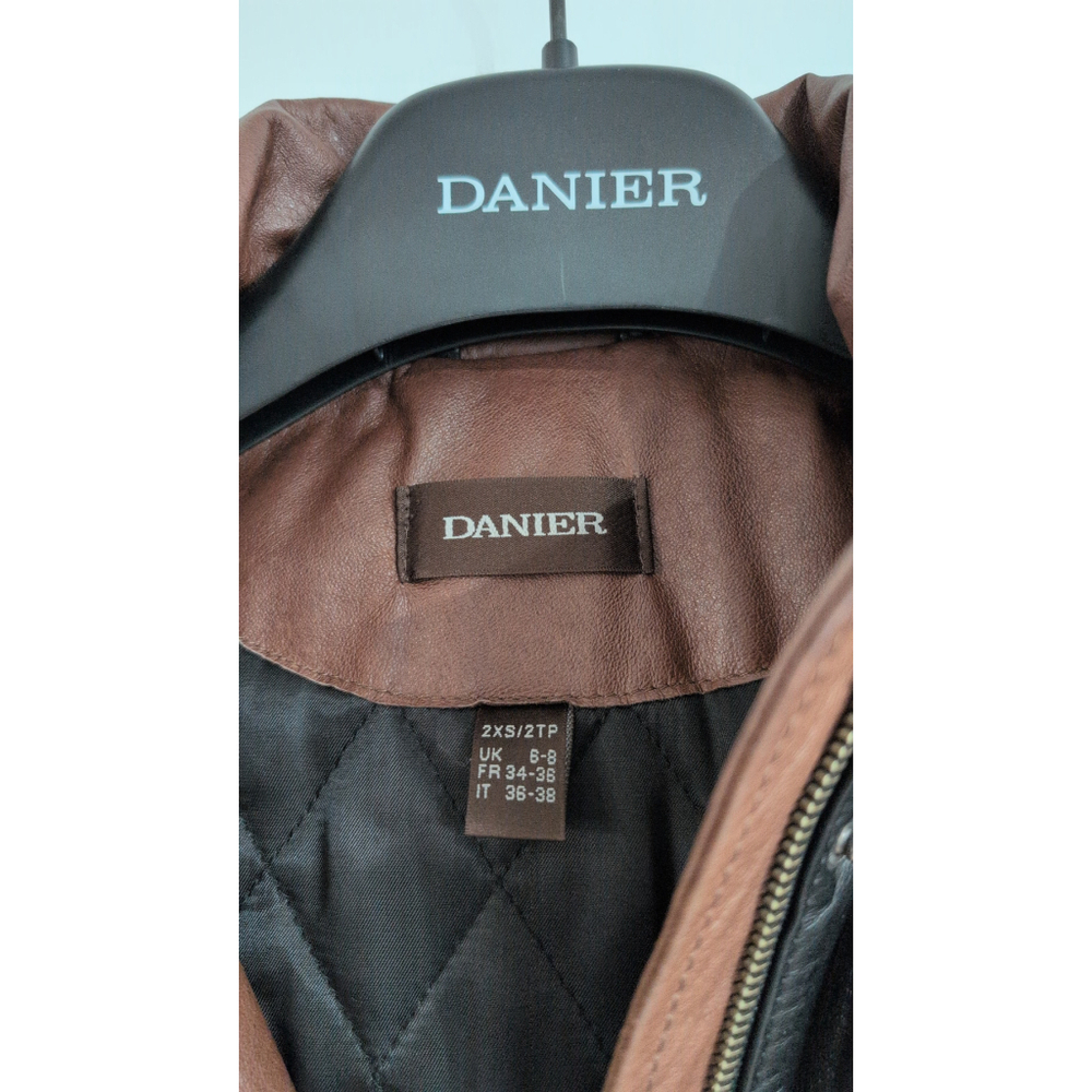 Danier Black & Brown Insulated zip up Leather Jacket w hood size 2XS p2p18" - Picture 6 of 8